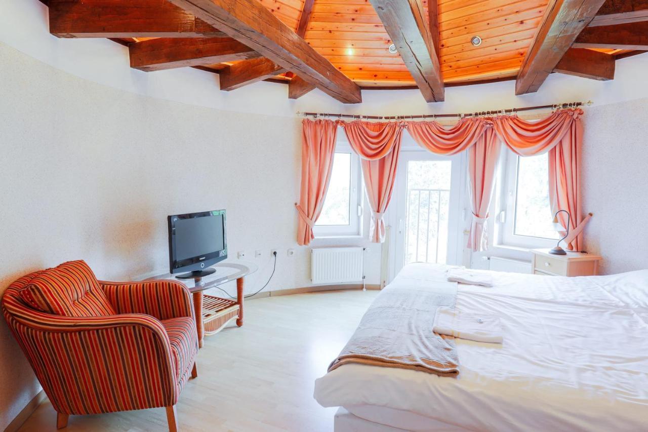 Boutique Hotel Auerhahn - Quedlinburg Exteriör bild
